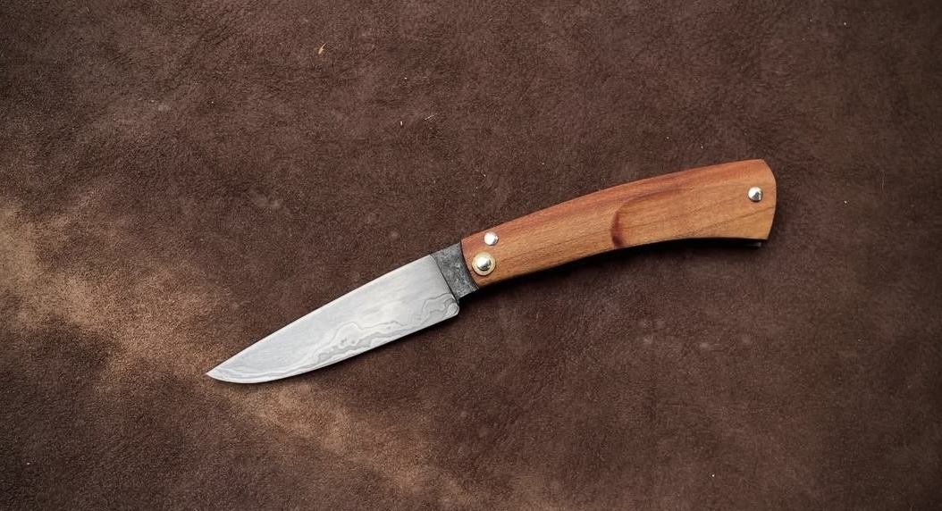 Couteau Pliant à friction